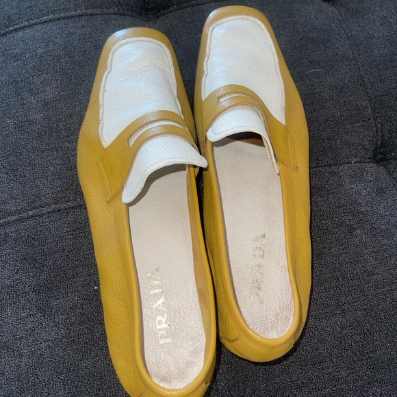 Prada mustard and white loafers - Picture 6 of 7